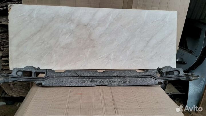 Абсорбер бампера передний Mercedes Gla-Class X156