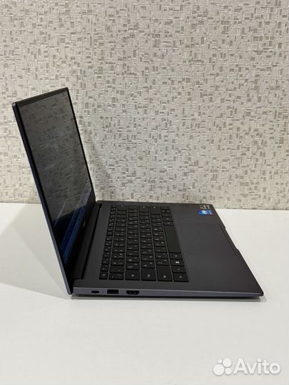 Заряженный Honor MagicBook