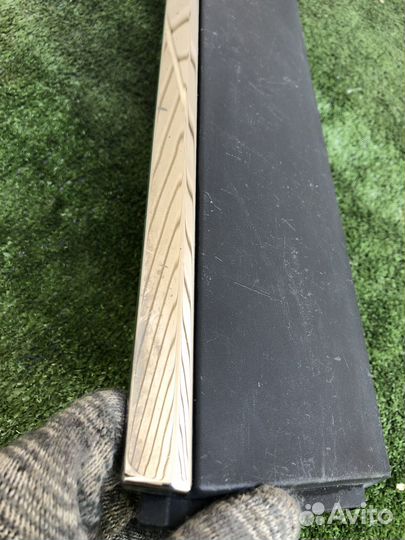 Молдинг задней левой двери рено аркана