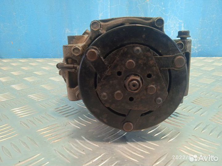 Компрессор кондиционера Mitsubishi Lancer 10 1.8