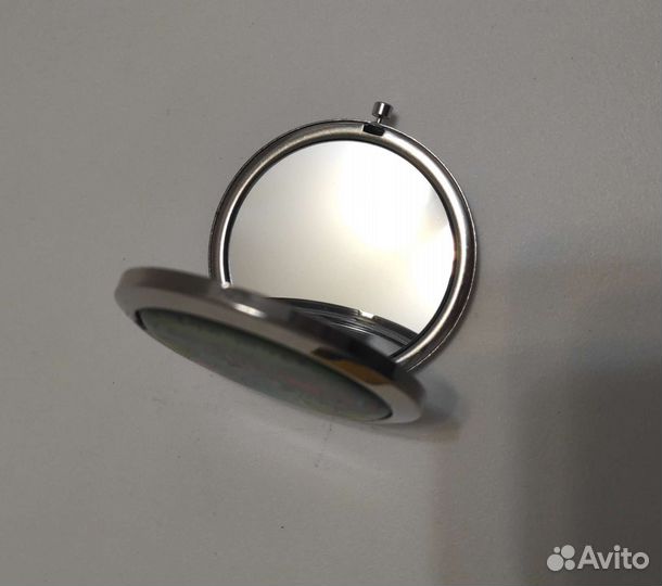 Зеркало карманное новое Таиланд