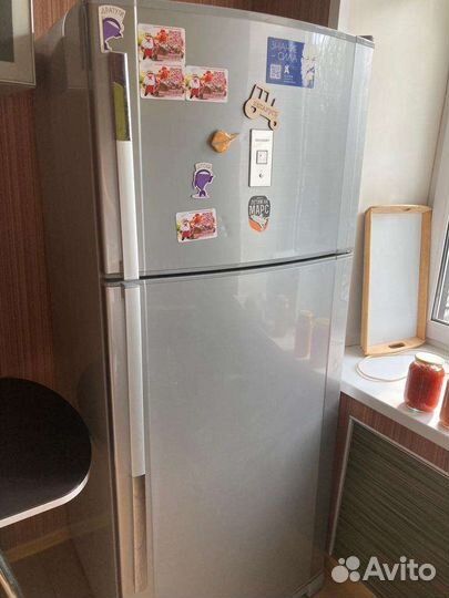 Холодильник бу Sharp SJ-P69M-SL