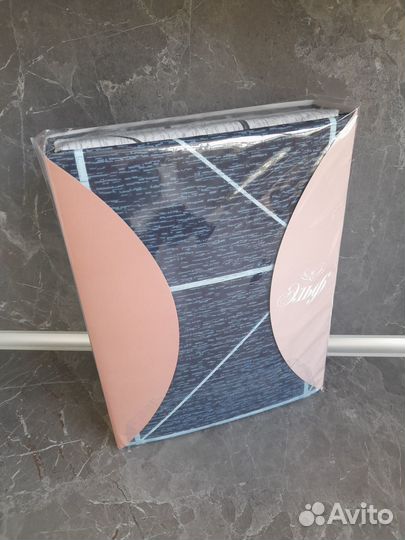 Постельное белье (семейное, поплин, белое/синее)