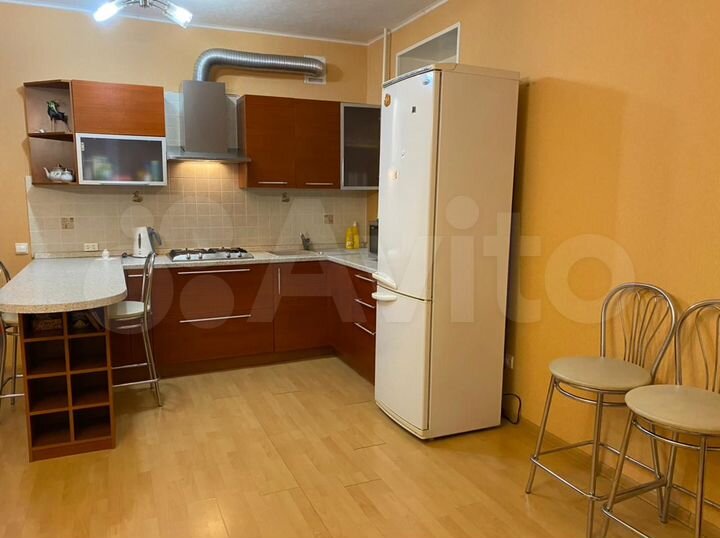 2-к. квартира, 82 м², 6/12 эт.