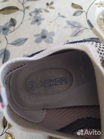 Кроссовки для девочек