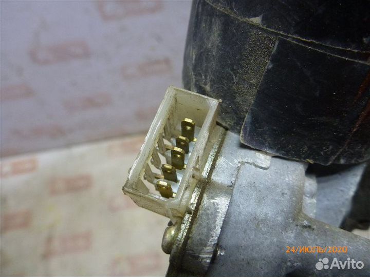 Трапеция стеклоочистителя Volkswagen Golf MK2 1990