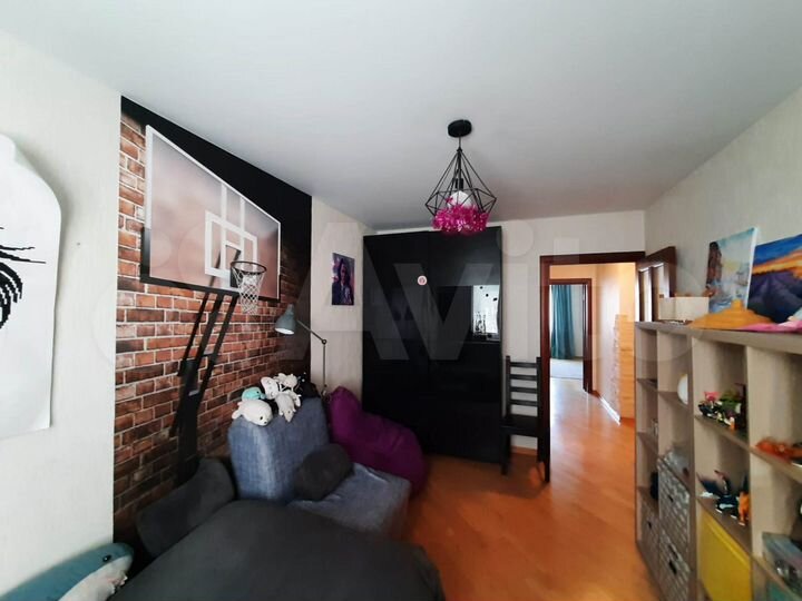 3-к. квартира, 94 м², 14/17 эт.