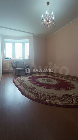 3-к. квартира, 82 м², 7/10 эт.
