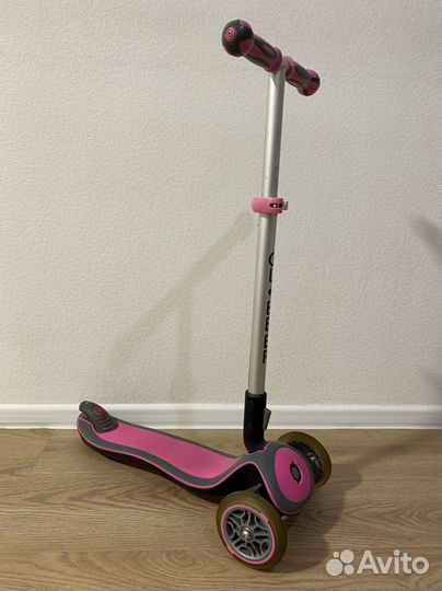Самокат globber трехколесный