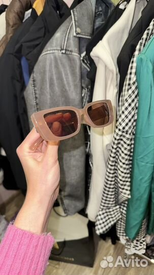 Солнечные очки женские