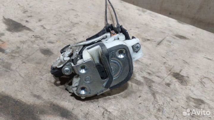 Замок двери задней правой Lancer 10 Седан