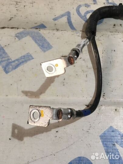 Плюсовая клемма hyundai solaris 1 рест 1.4 мт седа