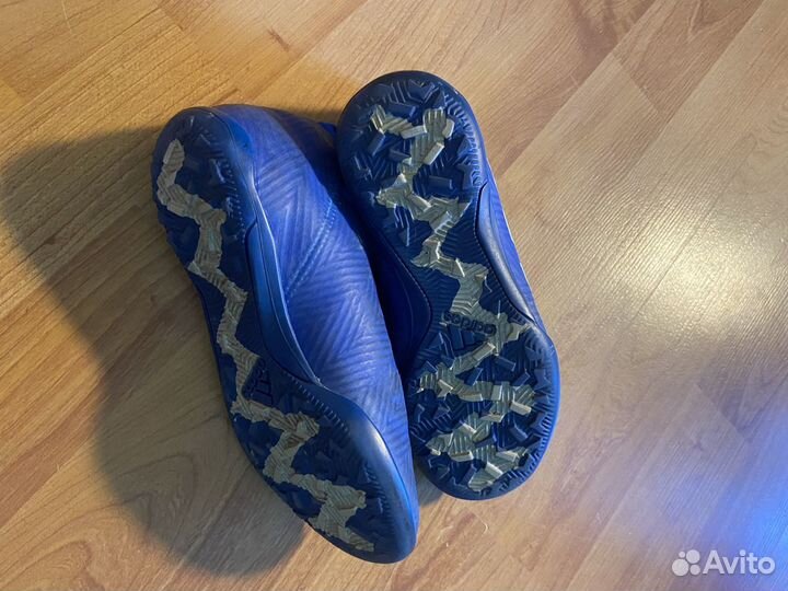 Шиповки, бутсы