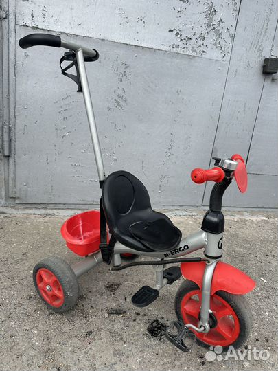 Детский трехколесный велосипед