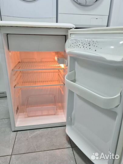 Холодильник мини Zanussi85 см