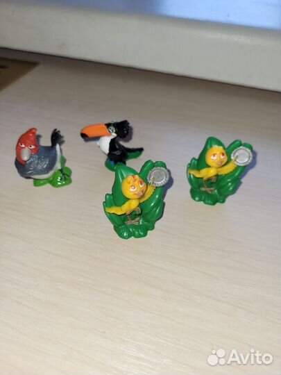 Игрушки. Киндер-сюрприз