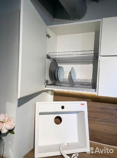 Кухня угловая в наличии