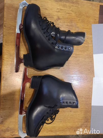 Фигурные коньки jackson freestyle