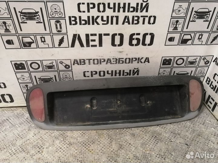 Накладка двери багажника для Renault Scenic 1