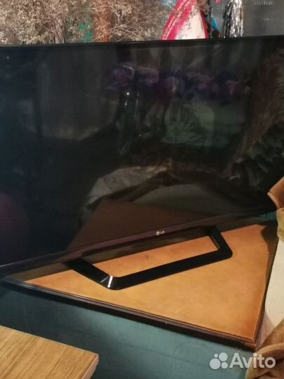 Телевизор LG SMART tv бу
