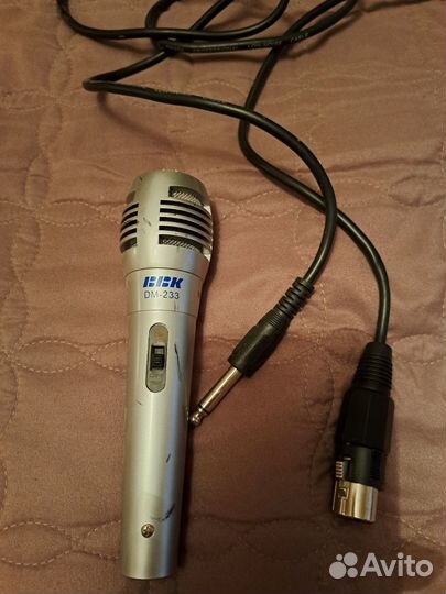 Микрофон для караоке, выступлений на аудиторию