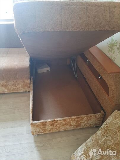 Угловой диван