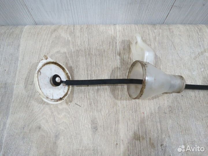 Горловина бачка омывателя Mitsubishi Lancer 10