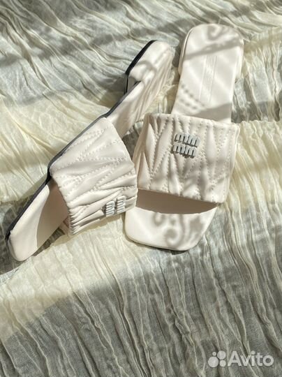 Тапочки миу на выход