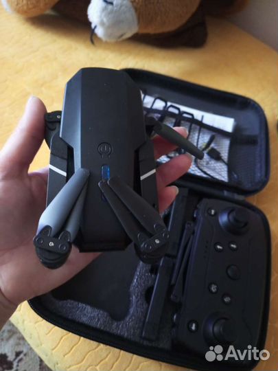 Квадрокоптер дрон с камерой