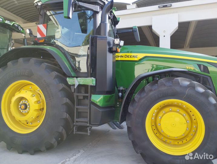 Трактор John Deere 8370R, 2023