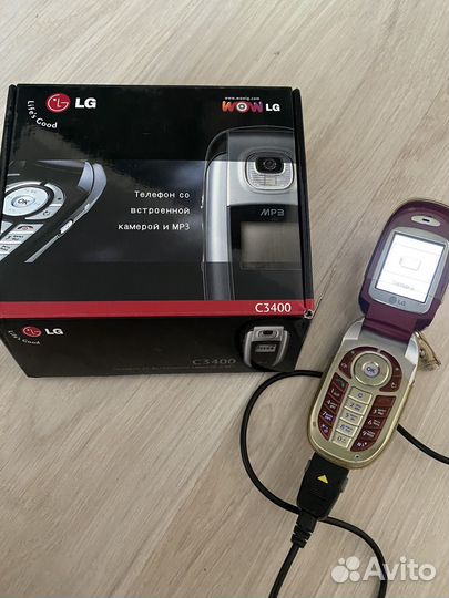 Телефон LG C3400