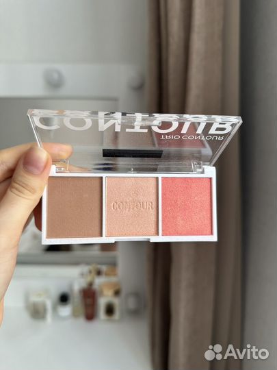 Набор косметики Revolution