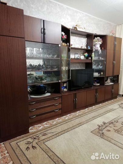 Стенка в гостиную