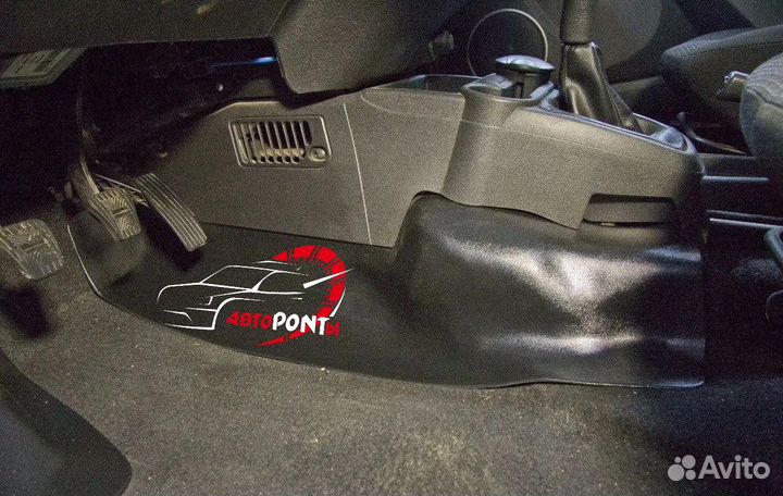 Накладки Лада Калина 2 на ковролин центральные