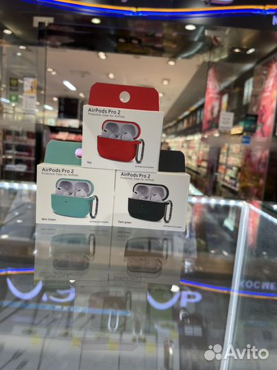 Чехол на AirPods Pro2 красный