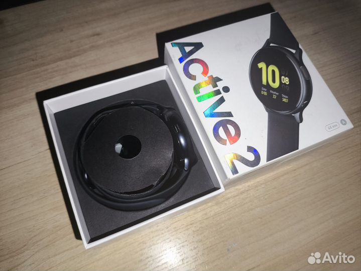 Часы Samsung Galaxy Watch Active2