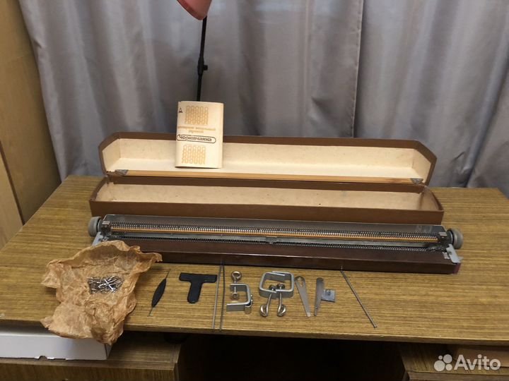 Аппарат (машина) ручной для вязания 