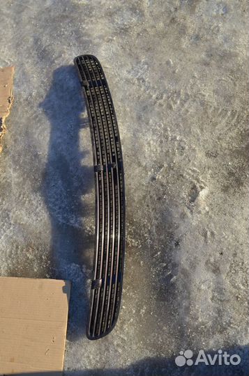 Решетка капота Mercedes