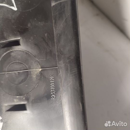 Уплотнитель стекла задней левой двери Рено Логан 2