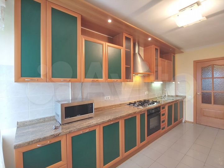 3-к. квартира, 92 м², 6/9 эт.