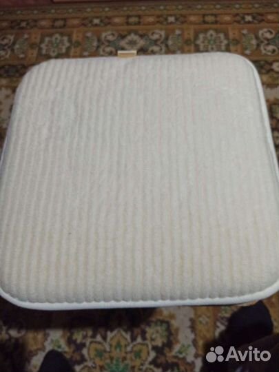 Сидушка на стул из овечьей шерсти.Новая