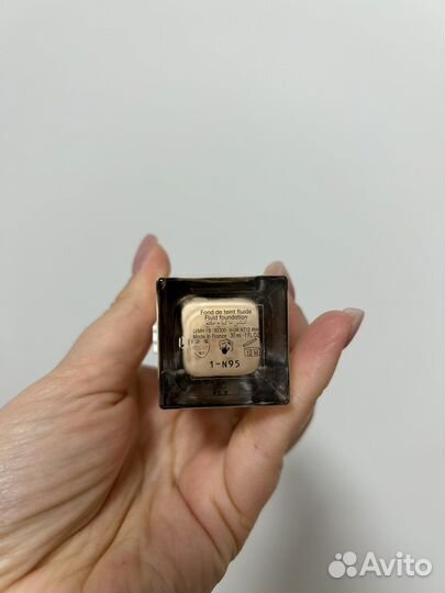 Тональный Givenchy Prisme Libre Glow 1-N95