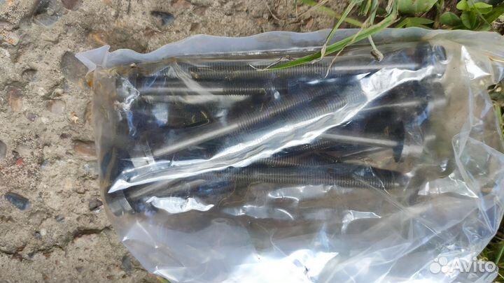 Болты гбц новые