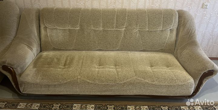 Продам диван и 2 кресла