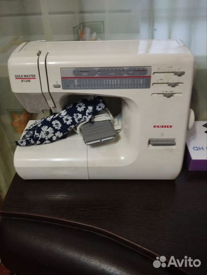 Швейная машина family