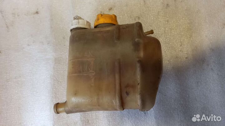 Расширительный бачок Ваз