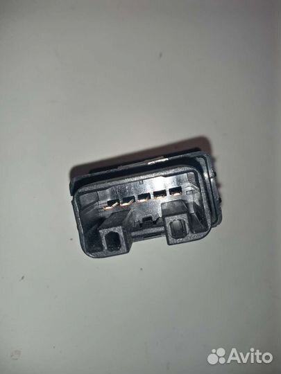 Кнопка регулировки фар Toyota avensis 2 T25