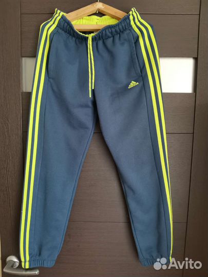 Спортивный костюм adidas для мальчика 146