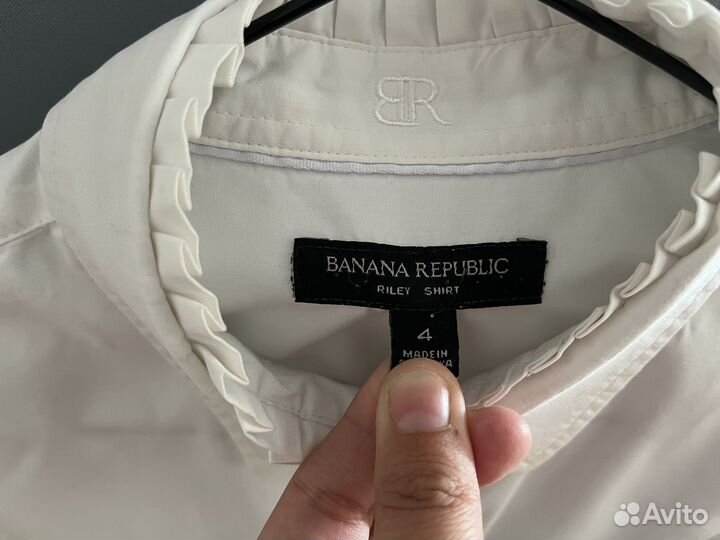 Блузка молочная Banana Republic