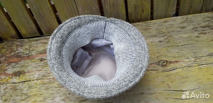 Шляпка шерстяная женская р57